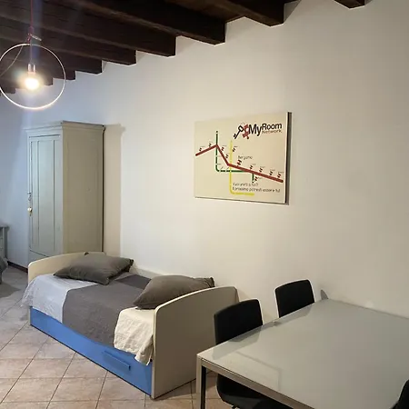 Myroom Center Flat Apartment